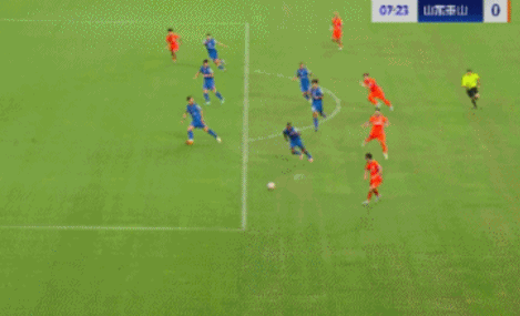 的比赛中, 认定进球有, 手球 的比赛中, 认定进球有, 手球