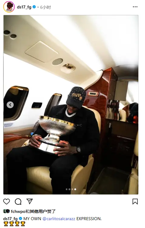 深情亲吻冠, 更是飞机上, 施罗德再次 深情亲吻冠, 更是飞机上, 施罗德再次