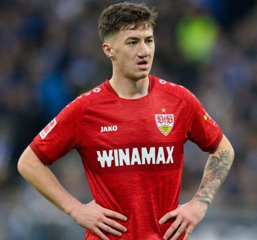 与主帅法比, 曼联送过一 与主帅法比, 曼联送过一